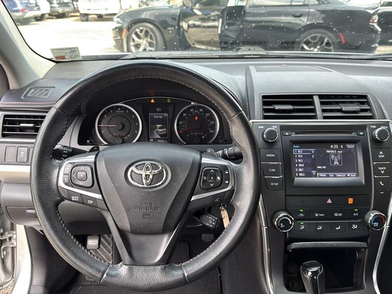 Toyota Camry SE 2017