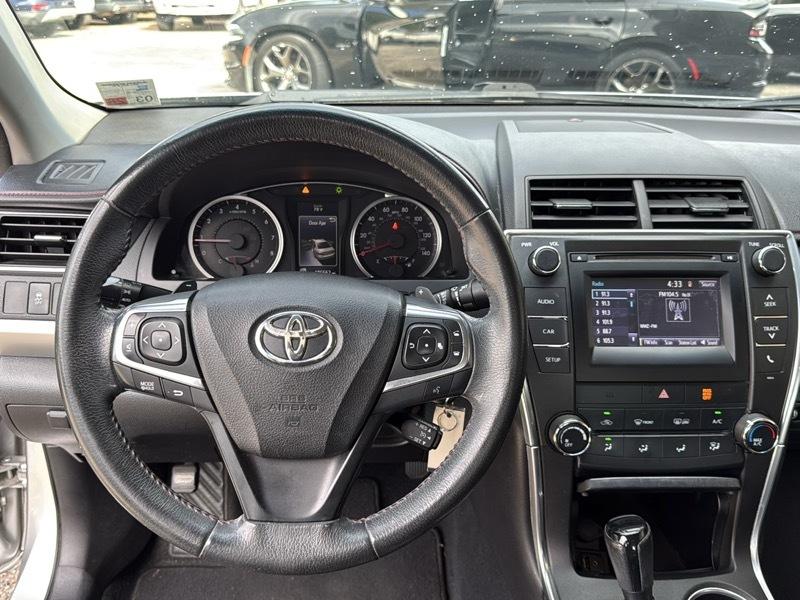 Toyota Camry SE 2017