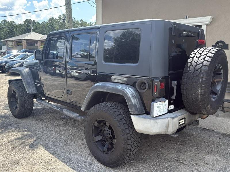 Jeep Wrangler Unlimited Sport RWD 2010