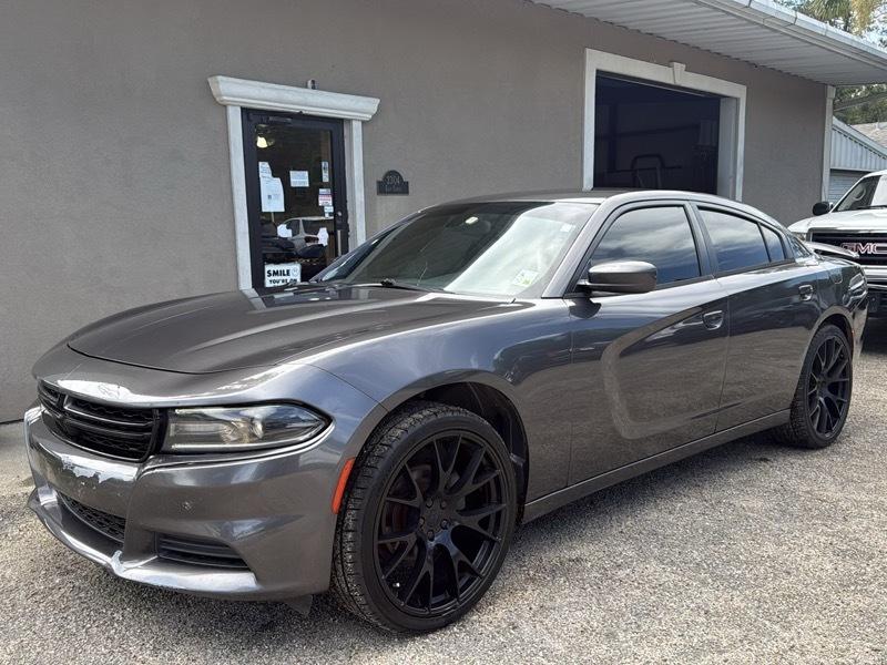 Dodge Charger SE 2015