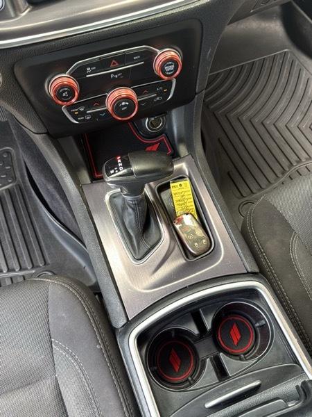 Dodge Charger SE 2015