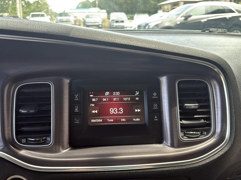 Dodge Charger SE 2015