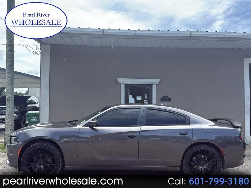Dodge Charger SE 2015
