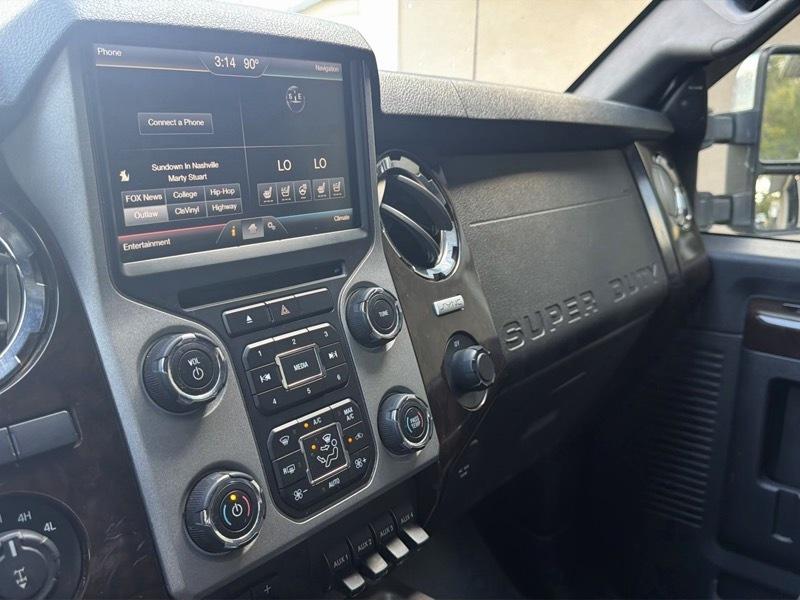 Ford F-250 SD Platinum Crew Cab 4WD 2016