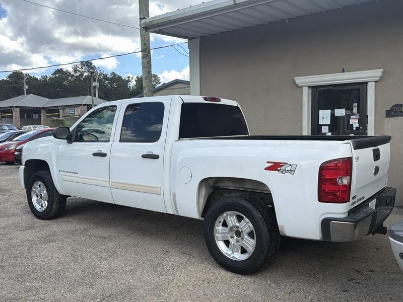 Chevrolet Silverado 1500 1LT Crew Cab 4WD 2009