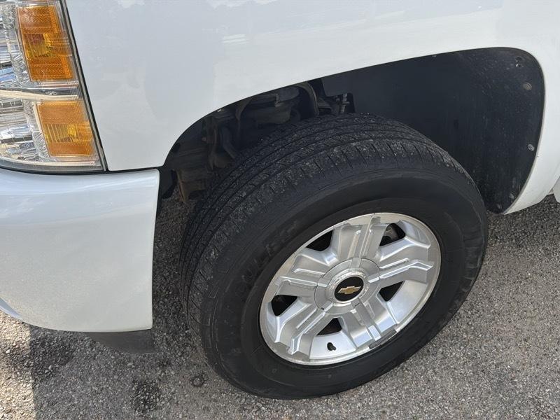 Chevrolet Silverado 1500 1LT Crew Cab 4WD 2009