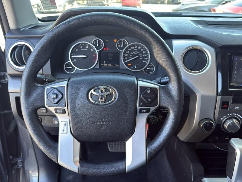 Toyota Tundra SR5 5.7L V8 FFV CrewMax 4WD 2016