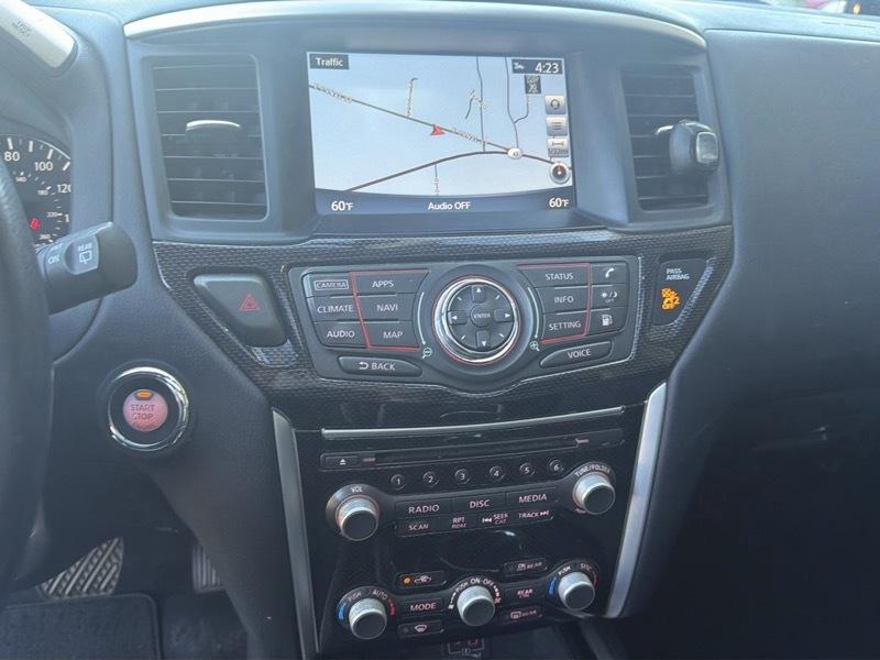 Nissan Pathfinder SL 2020