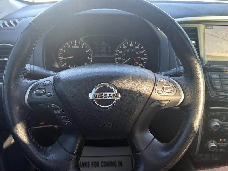 Nissan Pathfinder SL 2020