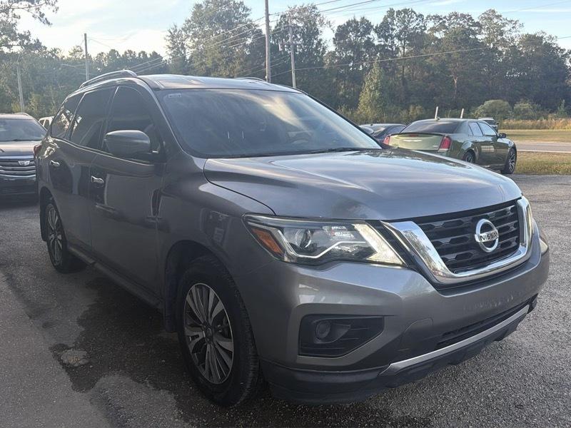 Nissan Pathfinder S 2020