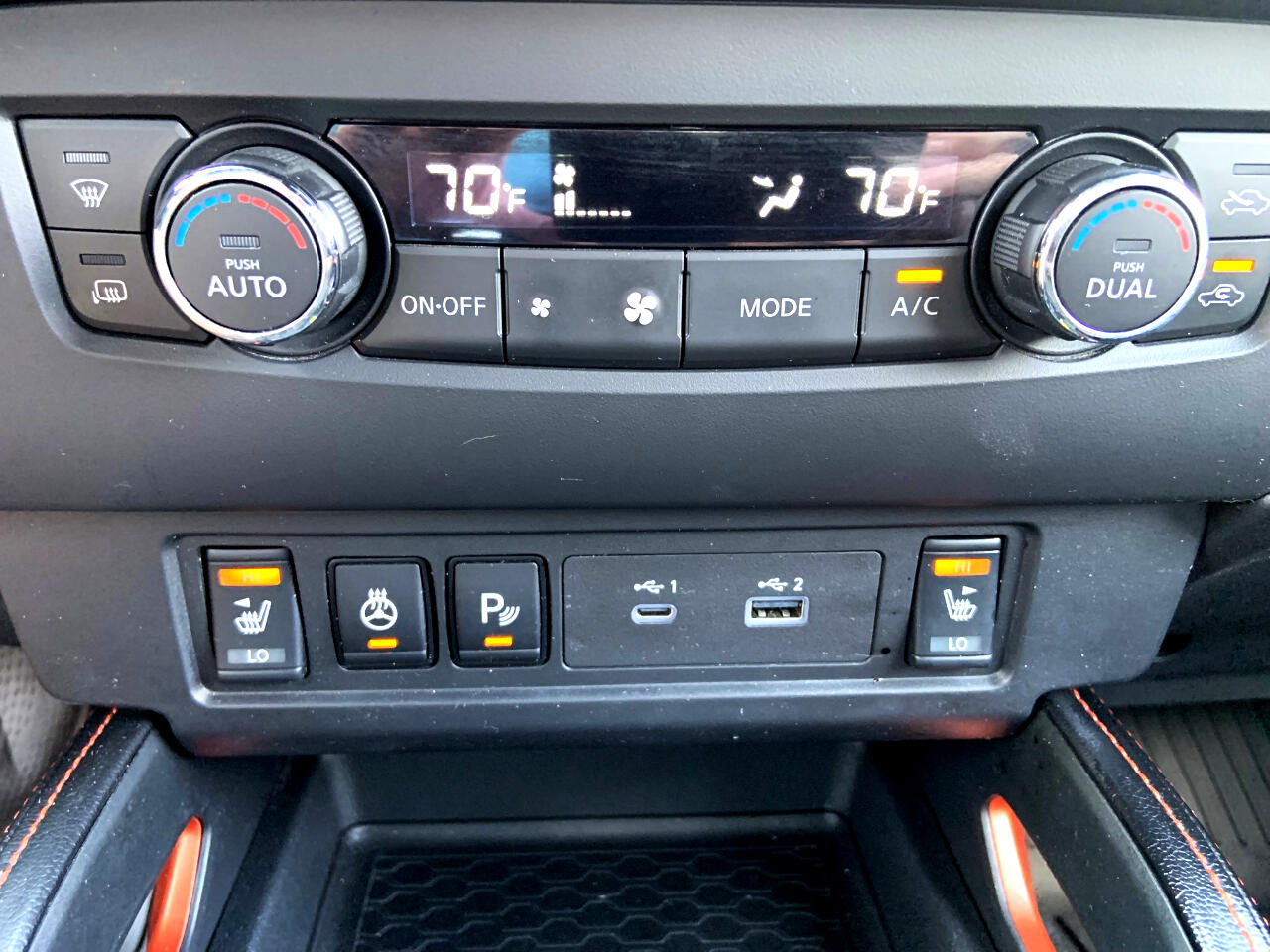 Nissan Frontier Crew Cab 4x4 PRO-4X Auto *Ltd Avail* 2023 Nissan Frontier Crew Cab 4x4 PRO-4X Auto *Ltd Avail* 2023