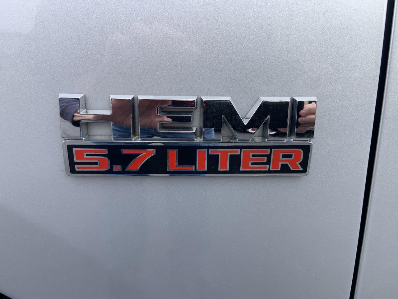 RAM 1500 Tradesman 4x2 Regular Cab 6'4" Box 2017