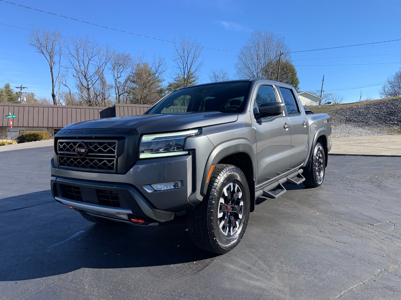 2023 Nissan Frontier Crew Cab 4x4 PRO-4X Auto