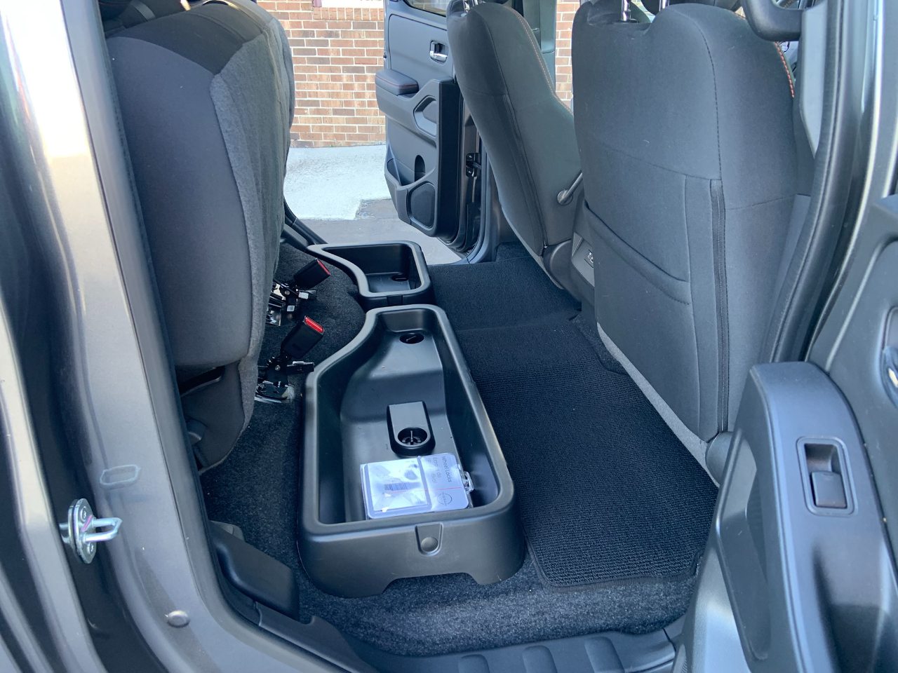 Nissan Frontier Crew Cab 4x4 PRO-4X Auto 2023