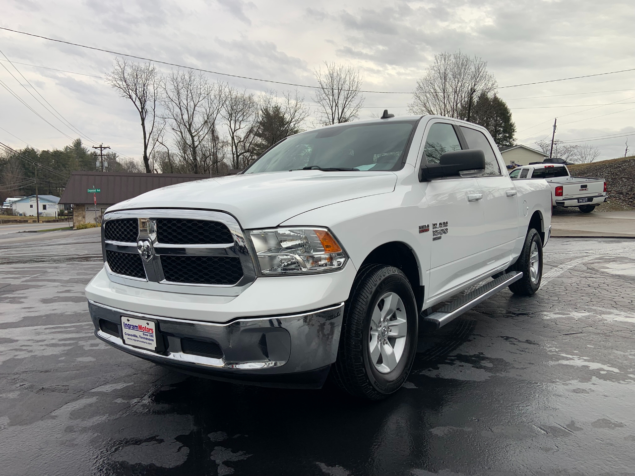 RAM 1500 Classic SLT 4x4 Crew Cab 5'7" Box 2020