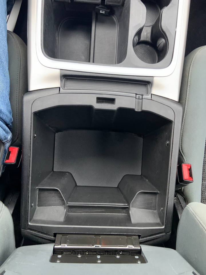 RAM 1500 Classic SLT 4x4 Crew Cab 5'7" Box 2020