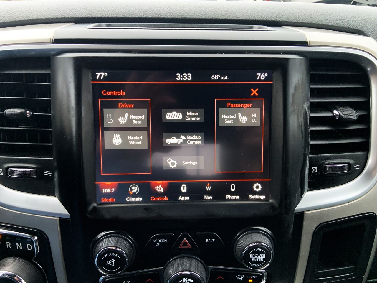 RAM 1500 Classic SLT 4x4 Crew Cab 5'7" Box 2020