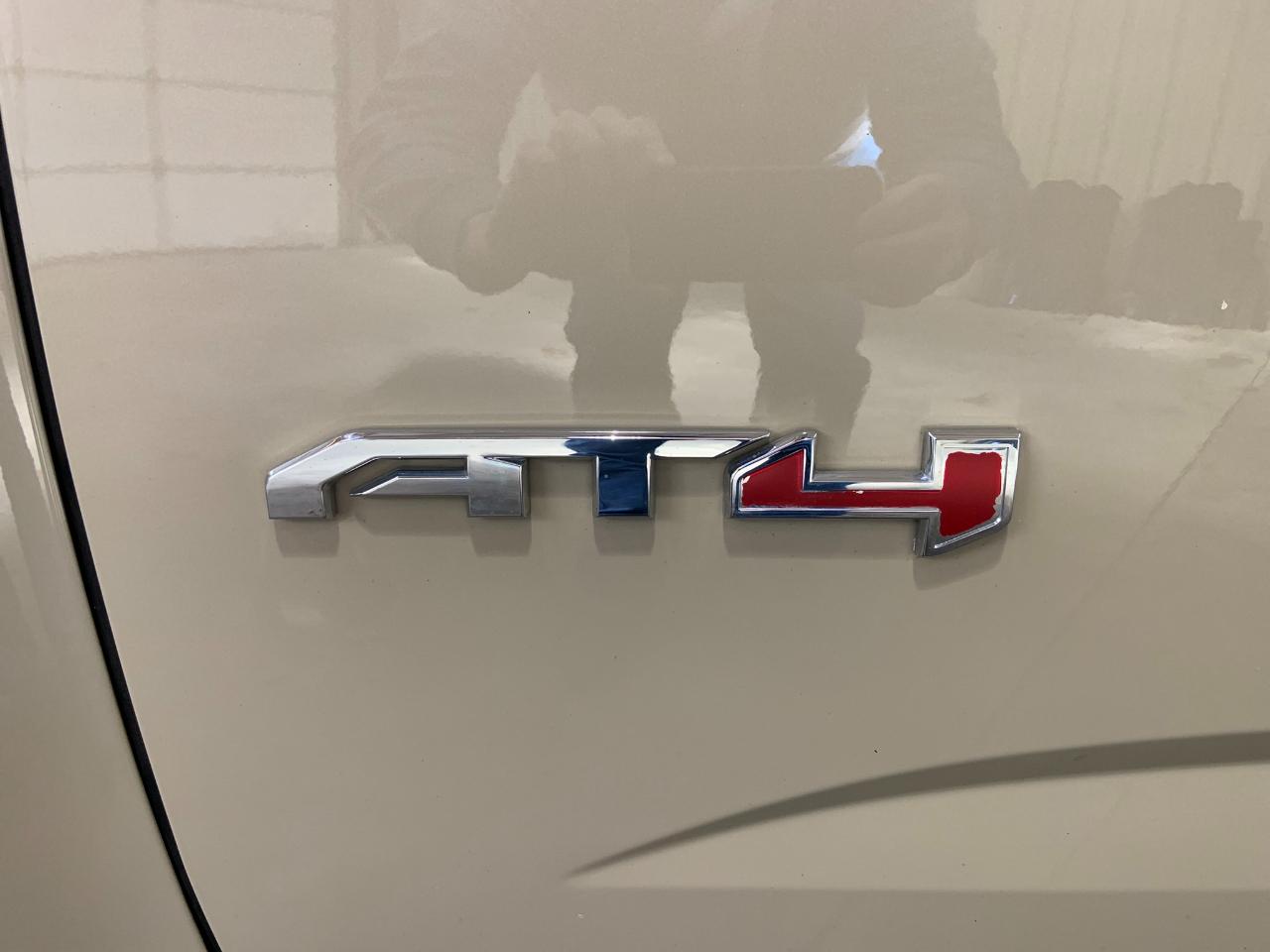 GMC Canyon 4WD Crew Cab 128" AT4 w/Cloth 2021