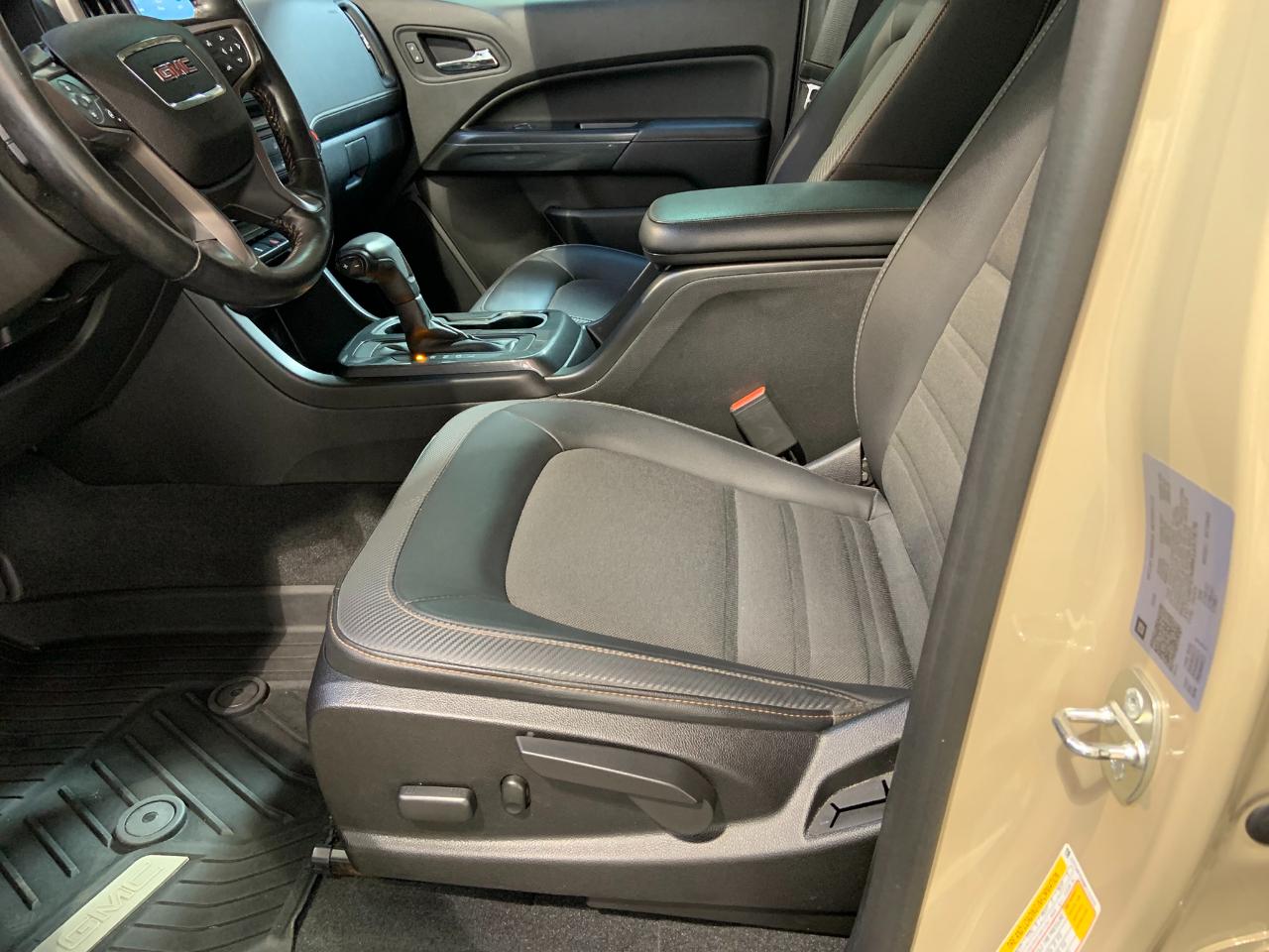 GMC Canyon 4WD Crew Cab 128" AT4 w/Cloth 2021