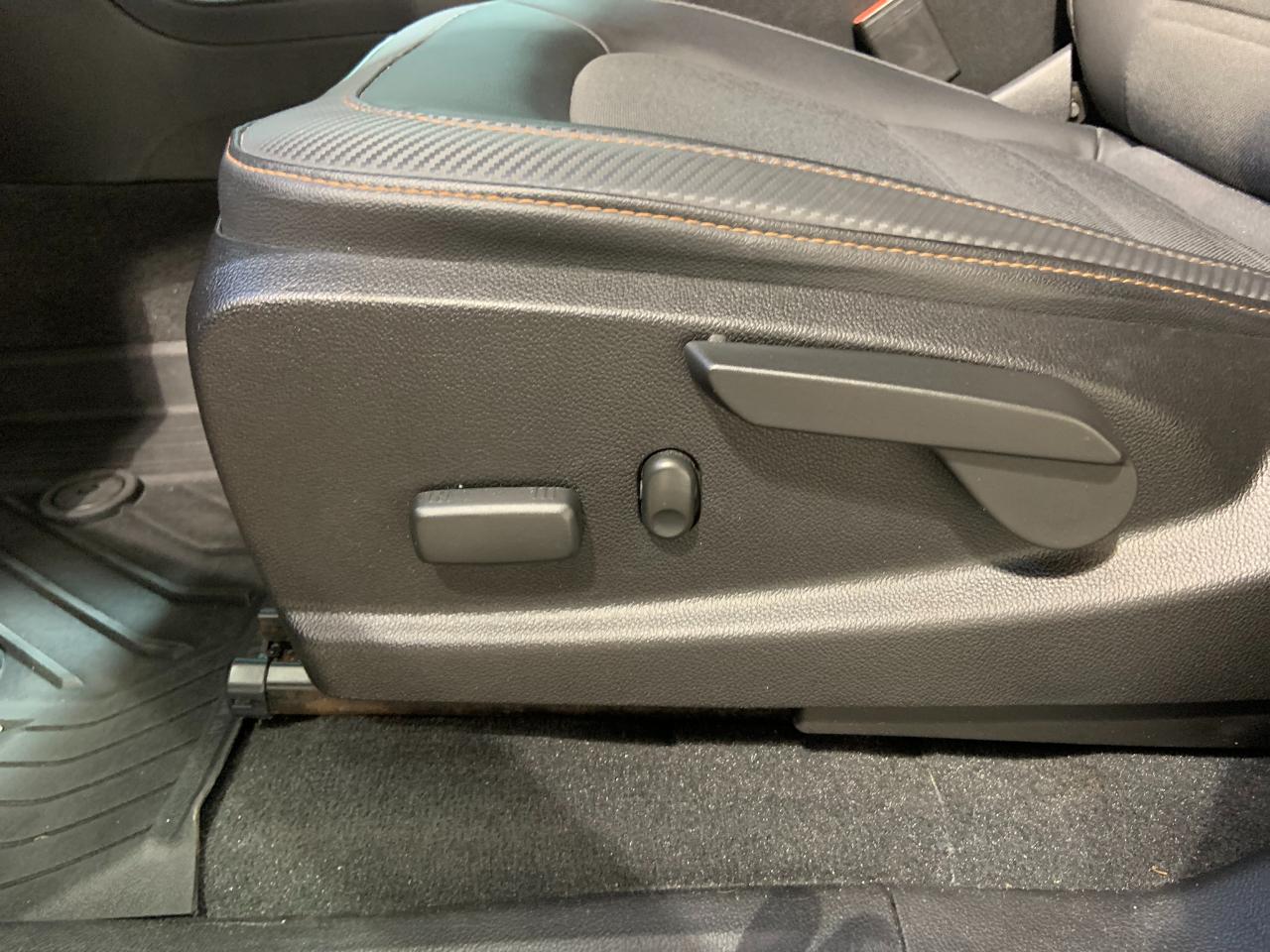 GMC Canyon 4WD Crew Cab 128" AT4 w/Cloth 2021