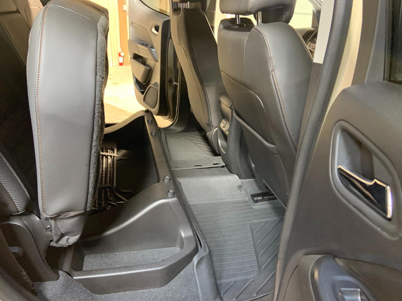 GMC Canyon 4WD Crew Cab 128" AT4 w/Cloth 2021