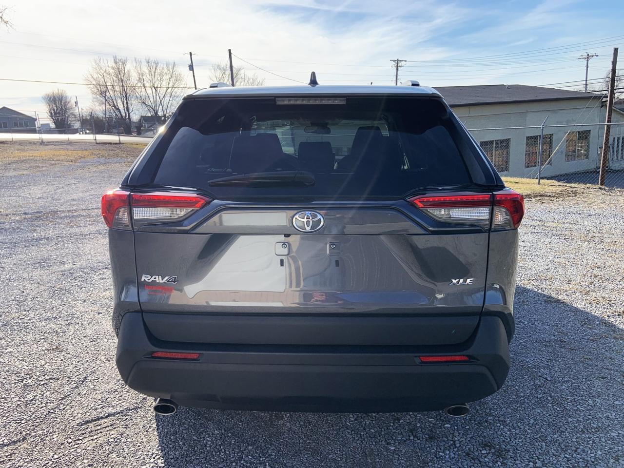 Toyota RAV4 XLE FWD (Natl) 2022