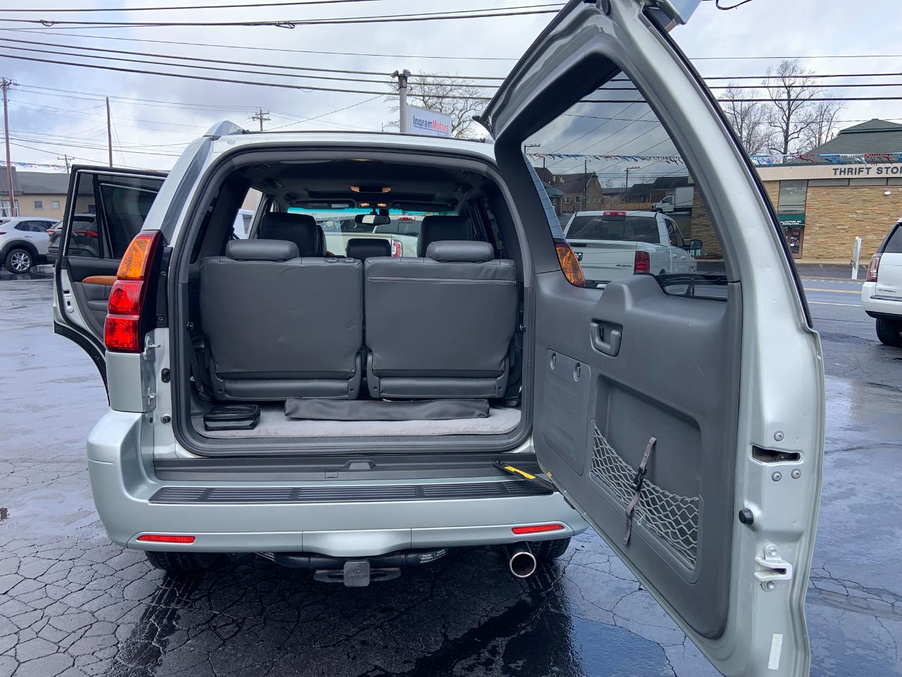 Lexus GX 470 4dr SUV 4WD 2004