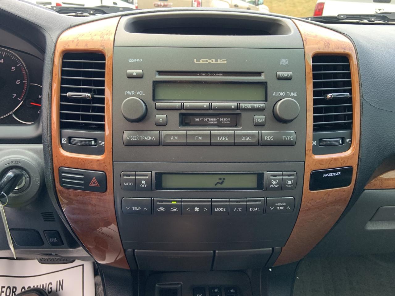 Lexus GX 470 4dr SUV 4WD 2004