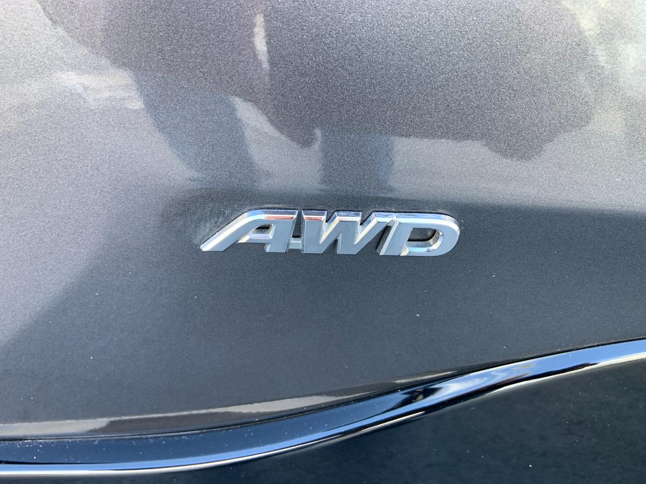 Toyota RAV4 Hybrid XSE AWD (Natl) 2020