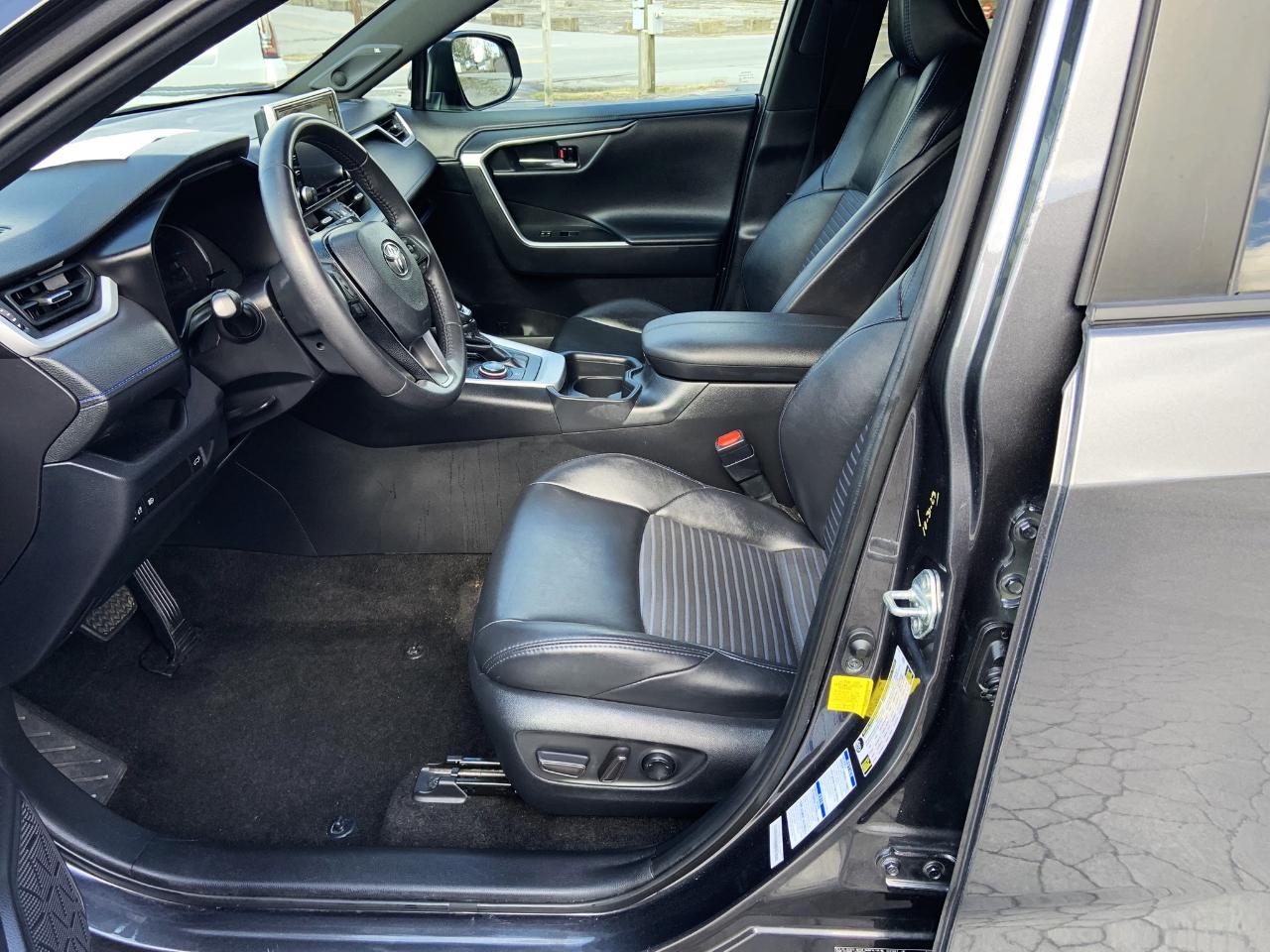 Toyota RAV4 Hybrid XSE AWD (Natl) 2020