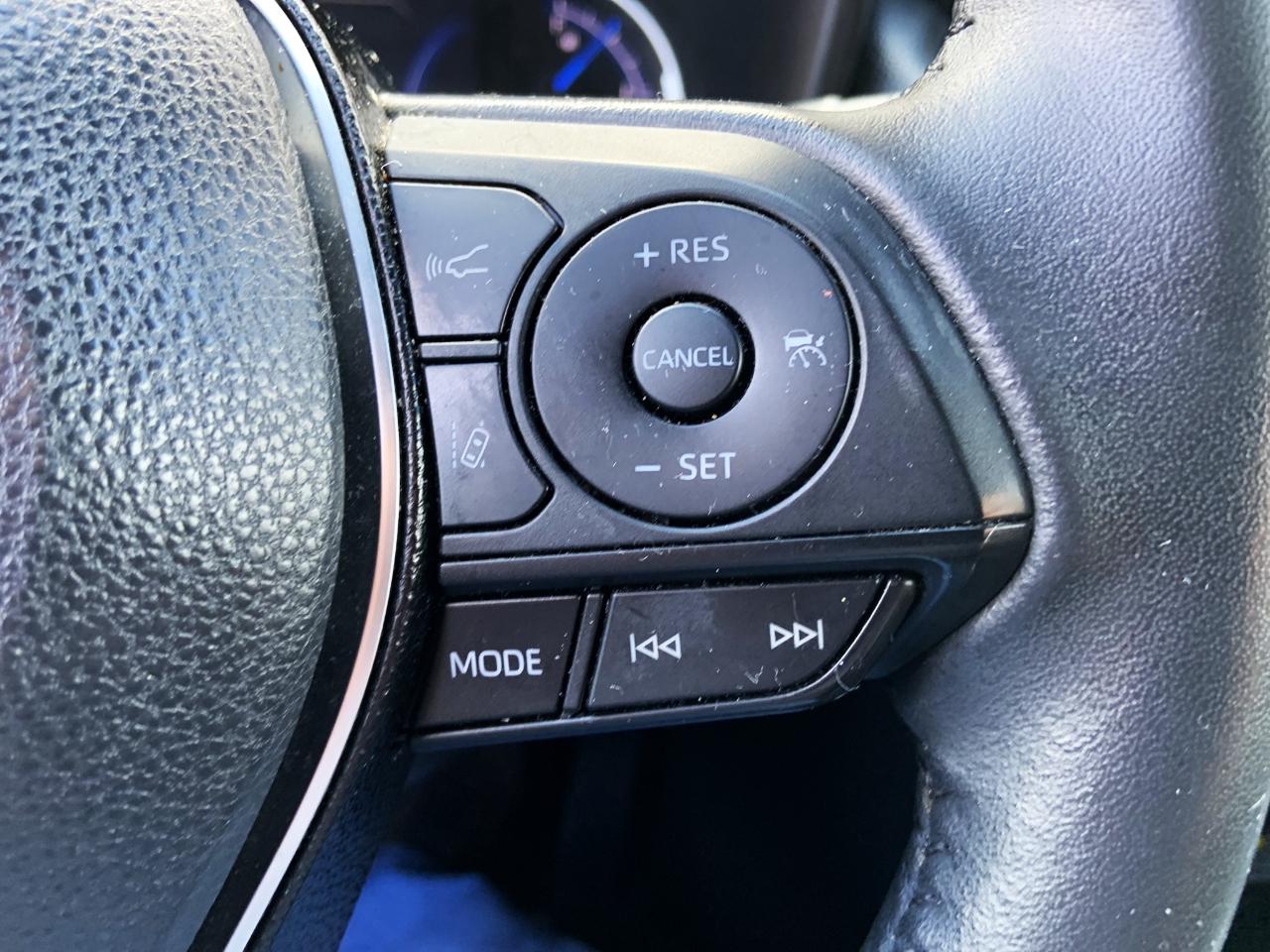 Toyota RAV4 Hybrid XSE AWD (Natl) 2020