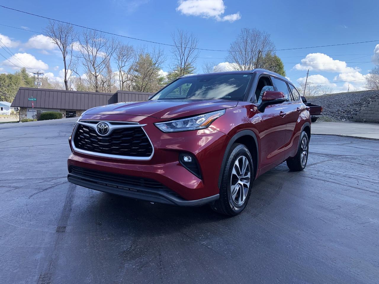 2020 Toyota Highlander XLE FWD (Natl)