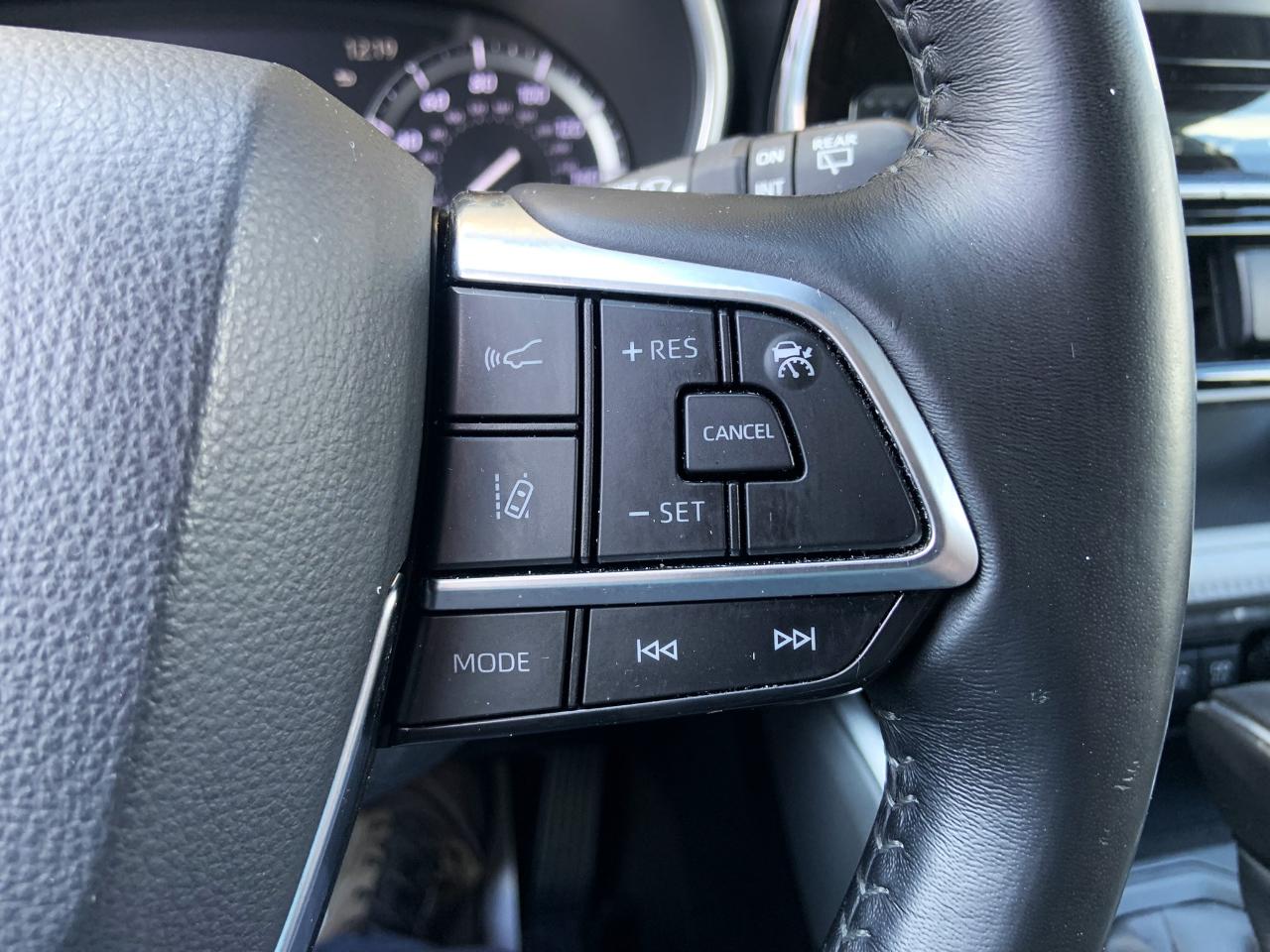 Toyota Highlander XLE FWD (Natl) 2020