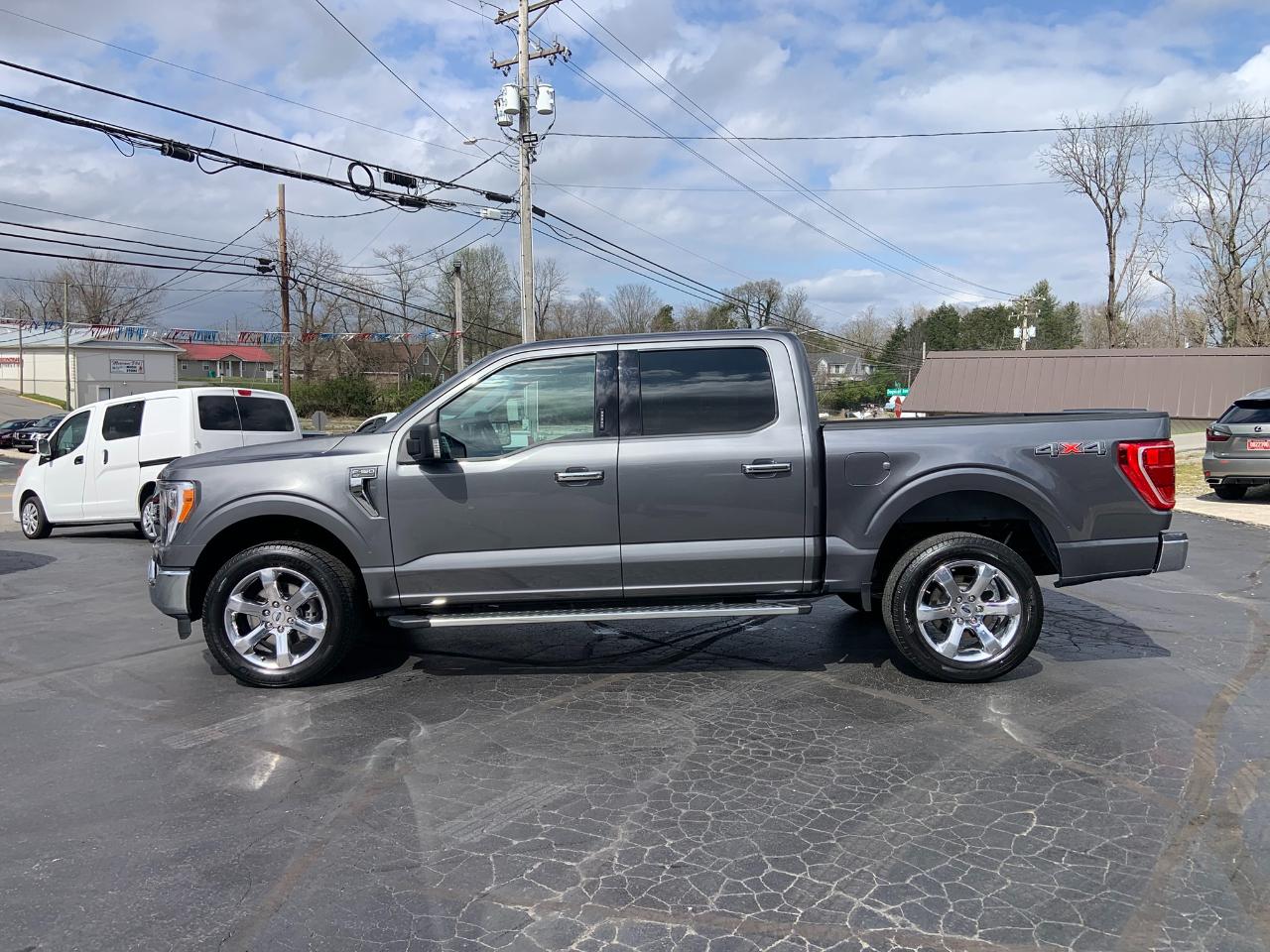 Ford F-150 XLT 4WD SuperCrew 5.5' Box 2022