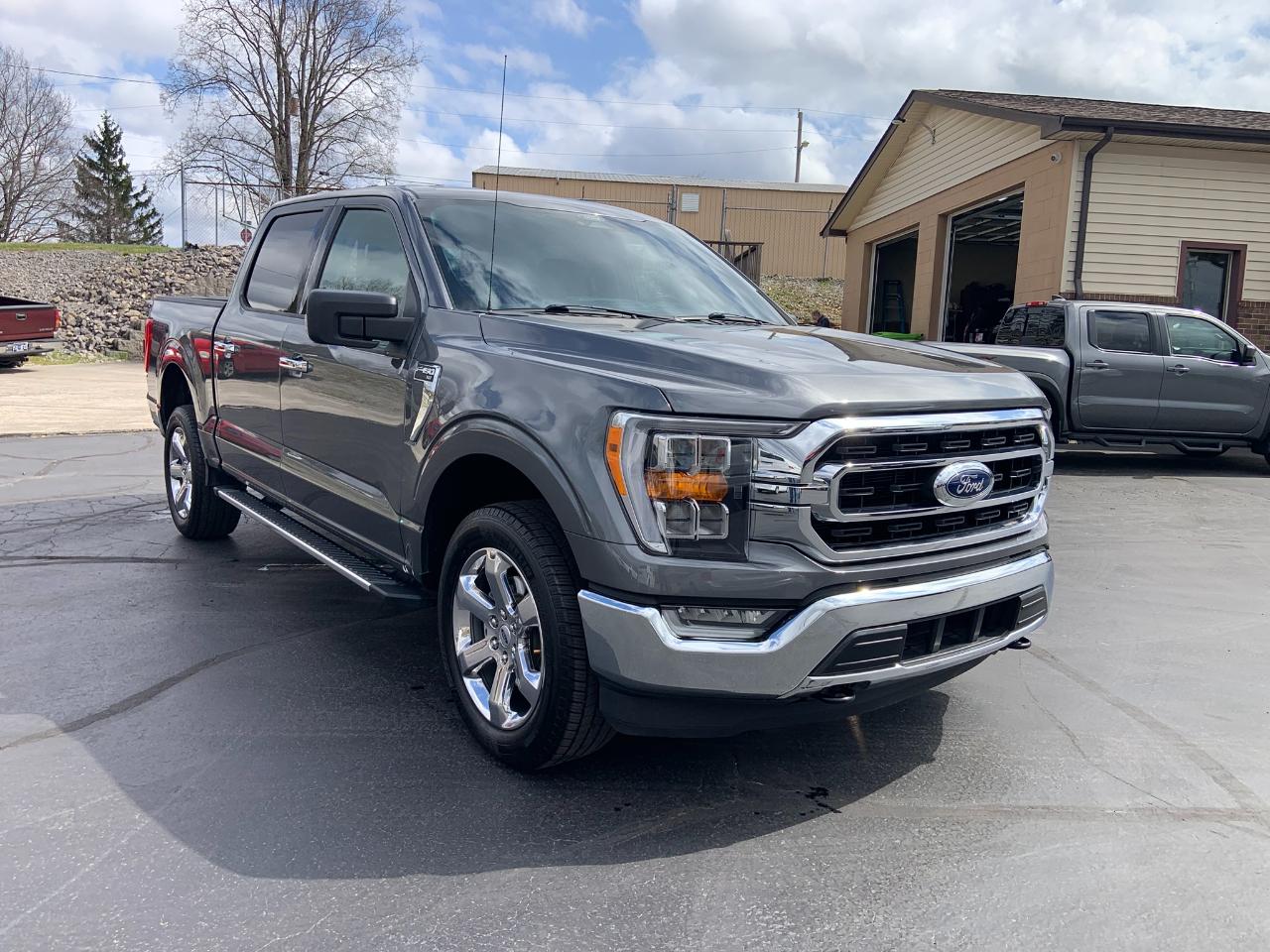 Ford F-150 XLT 4WD SuperCrew 5.5' Box 2022