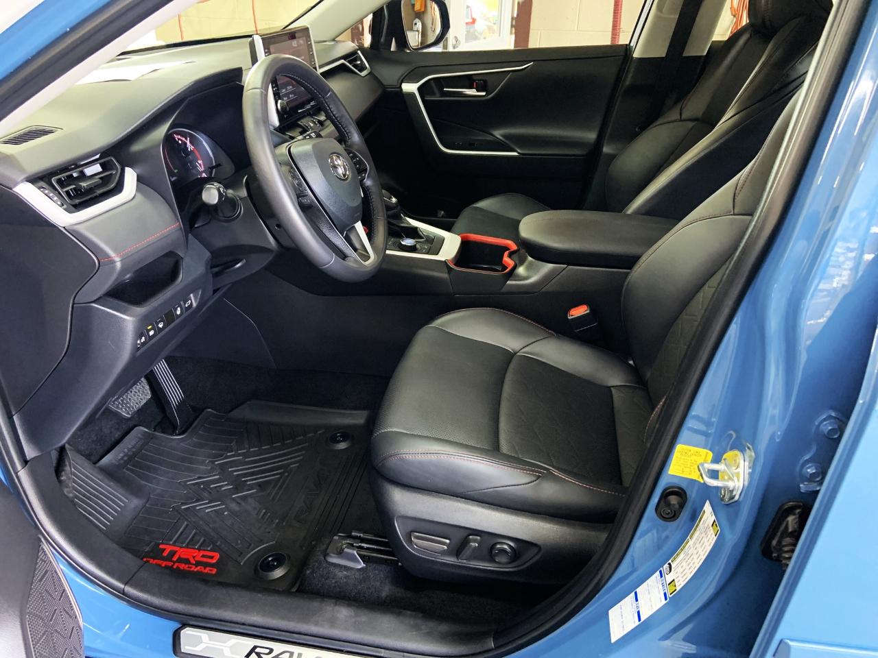 Toyota RAV4 TRD Off Road AWD (Natl) 2022