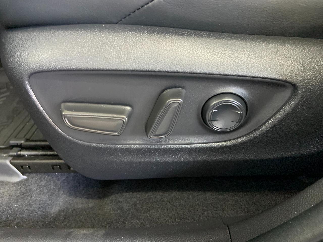 Toyota RAV4 TRD Off Road AWD (Natl) 2022