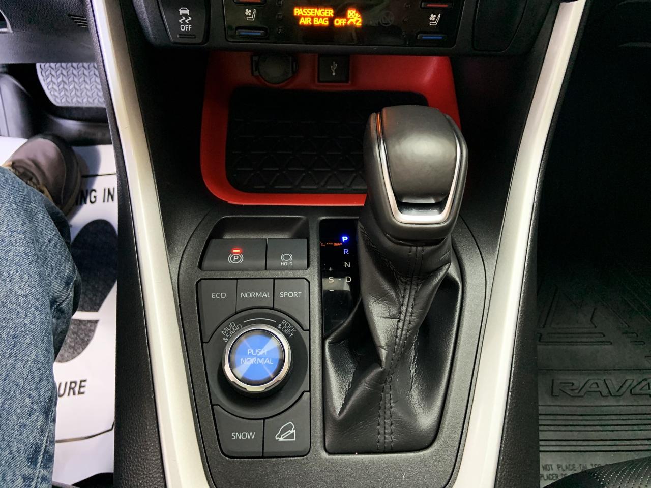 Toyota RAV4 TRD Off Road AWD (Natl) 2022