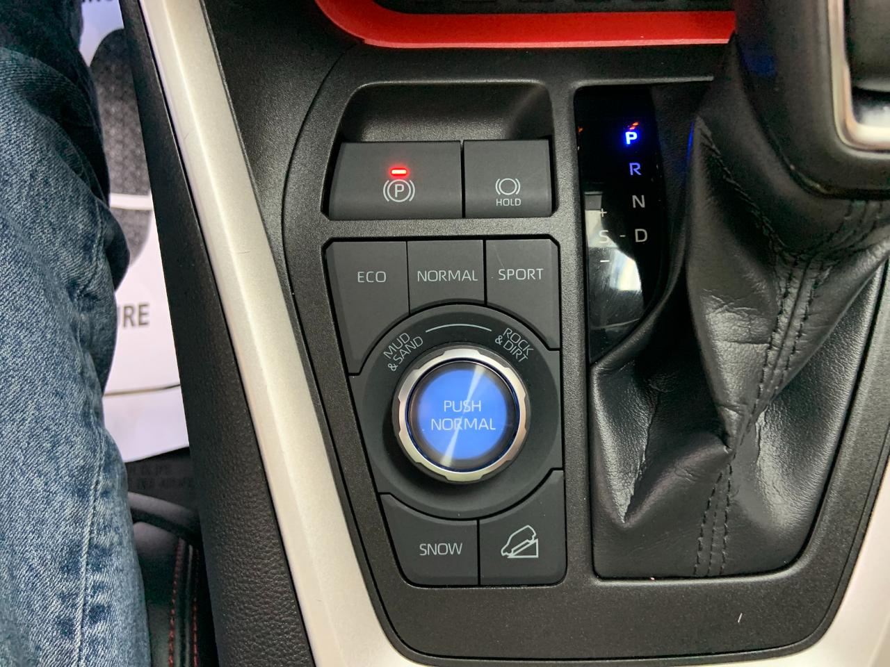 Toyota RAV4 TRD Off Road AWD (Natl) 2022