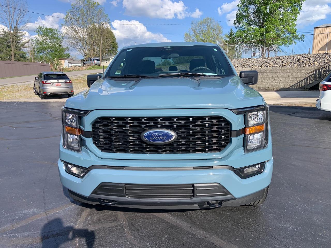 Ford F-150 XLT 4WD SuperCab 8' Box 2023