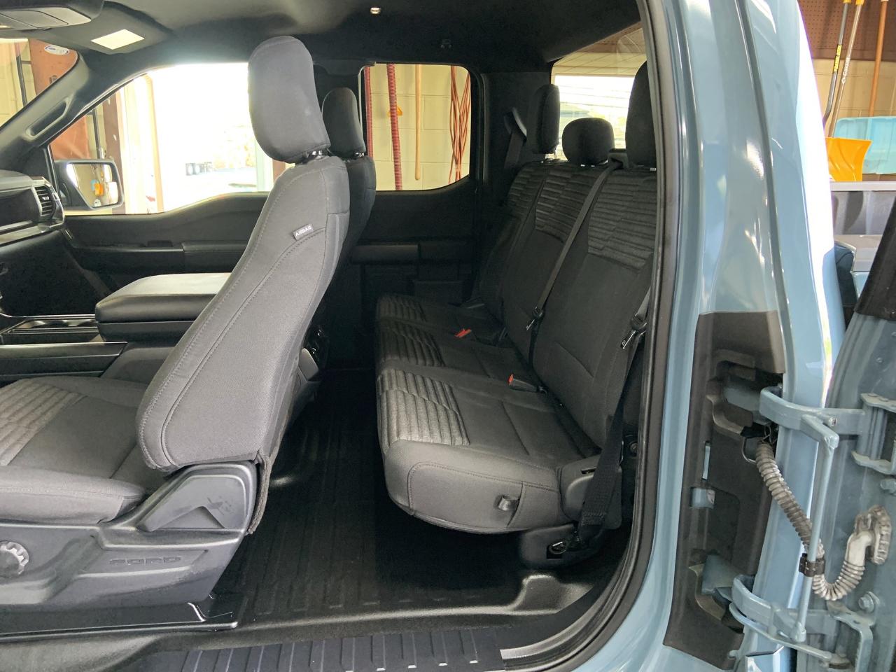 Ford F-150 XLT 4WD SuperCab 8' Box 2023