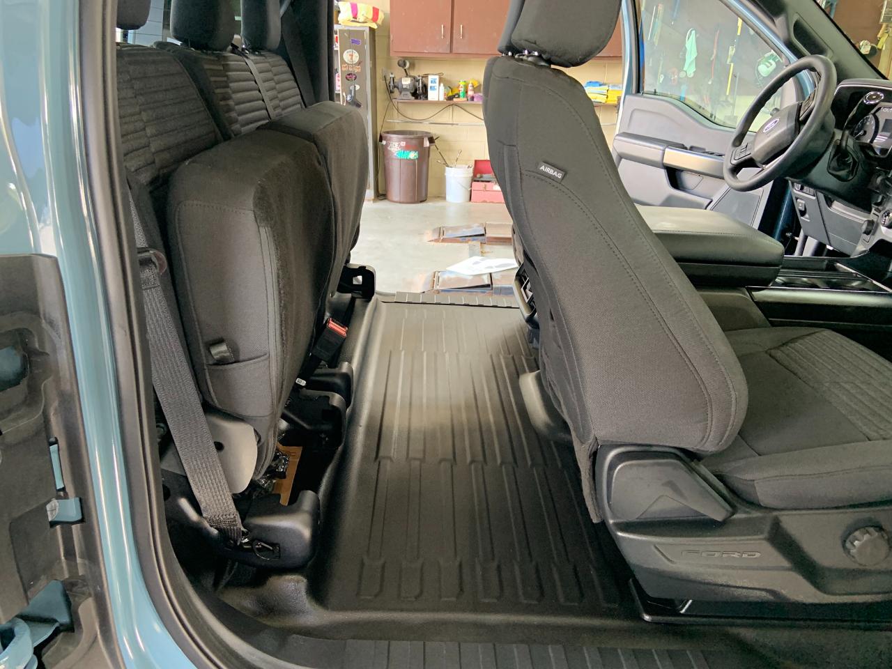 Ford F-150 XLT 4WD SuperCab 8' Box 2023