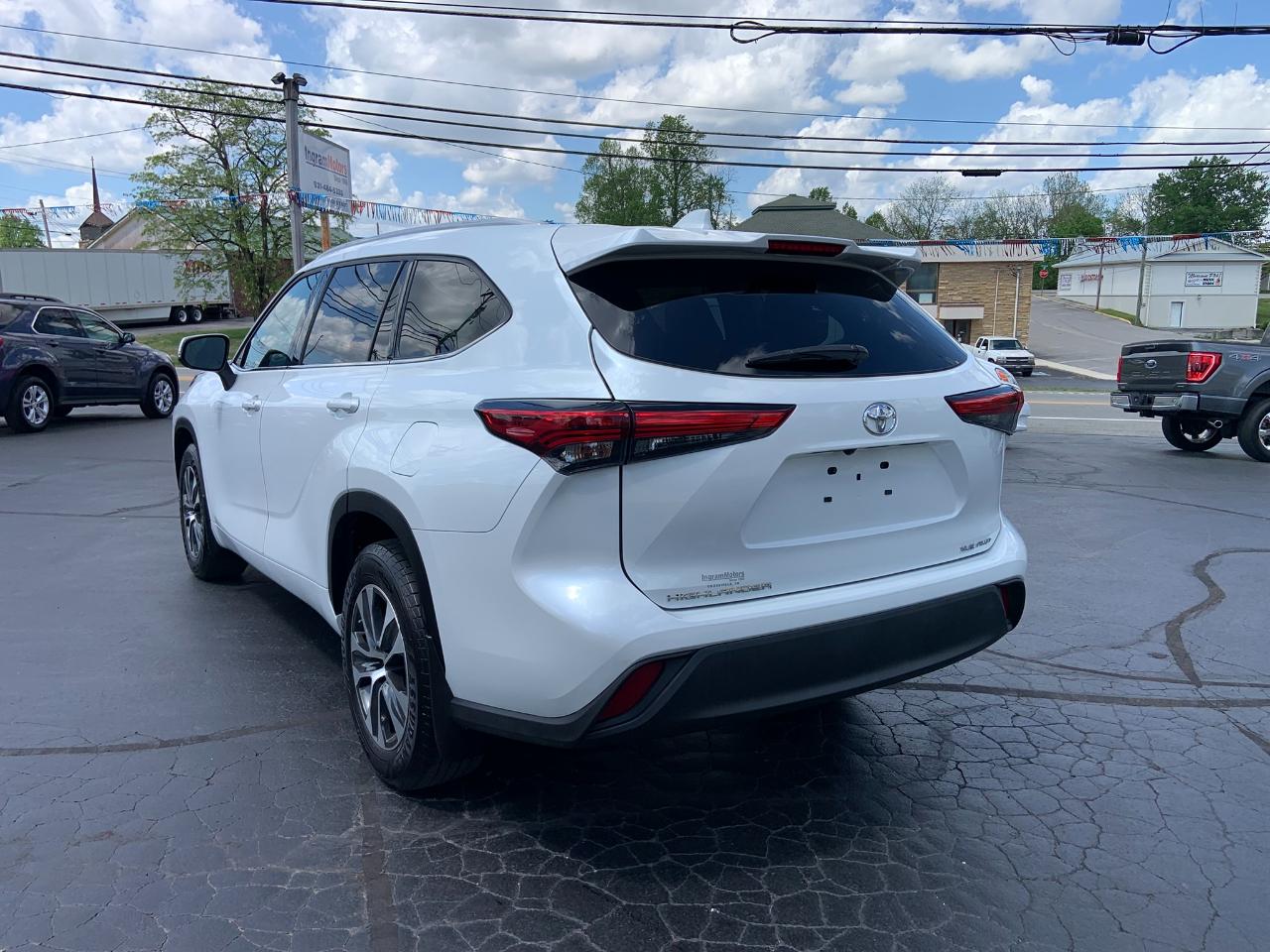 Toyota Highlander XLE AWD (Natl) 2022