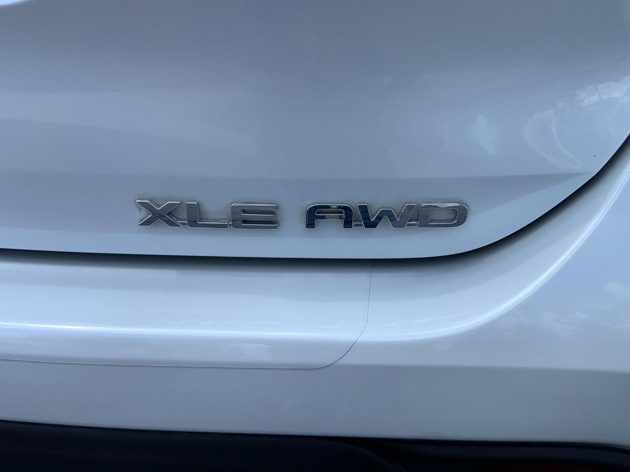 Toyota Highlander XLE AWD (Natl) 2022