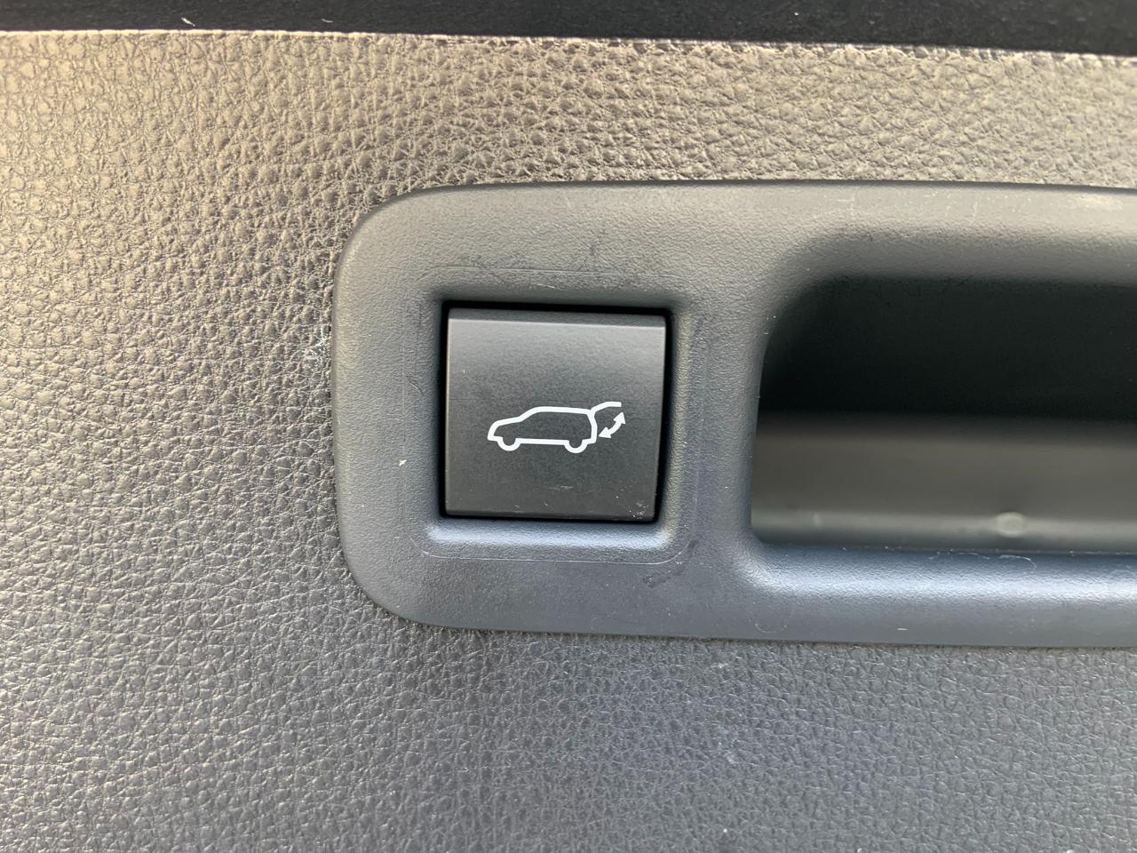 Toyota Highlander XLE AWD (Natl) 2022