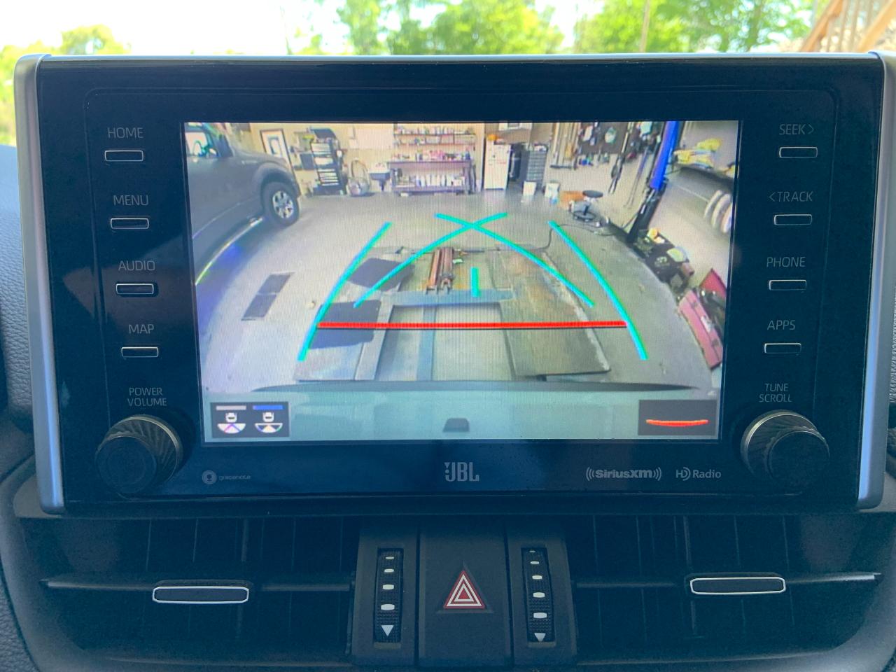 Toyota RAV4 XLE Premium AWD (Natl) 2020