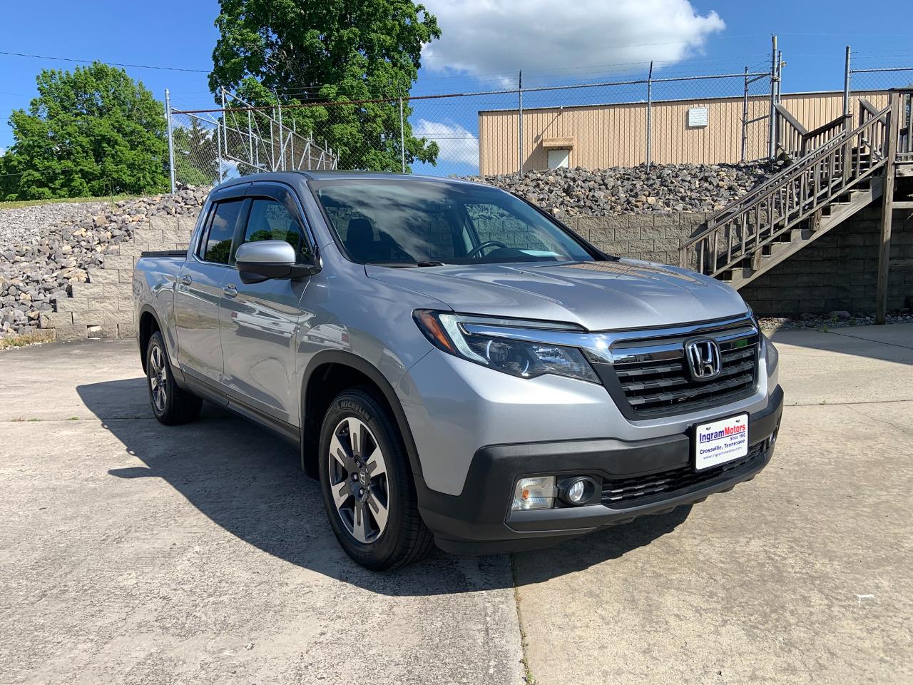 Honda Ridgeline RTL-T 4x4 Crew Cab 5.3' Bed 2017