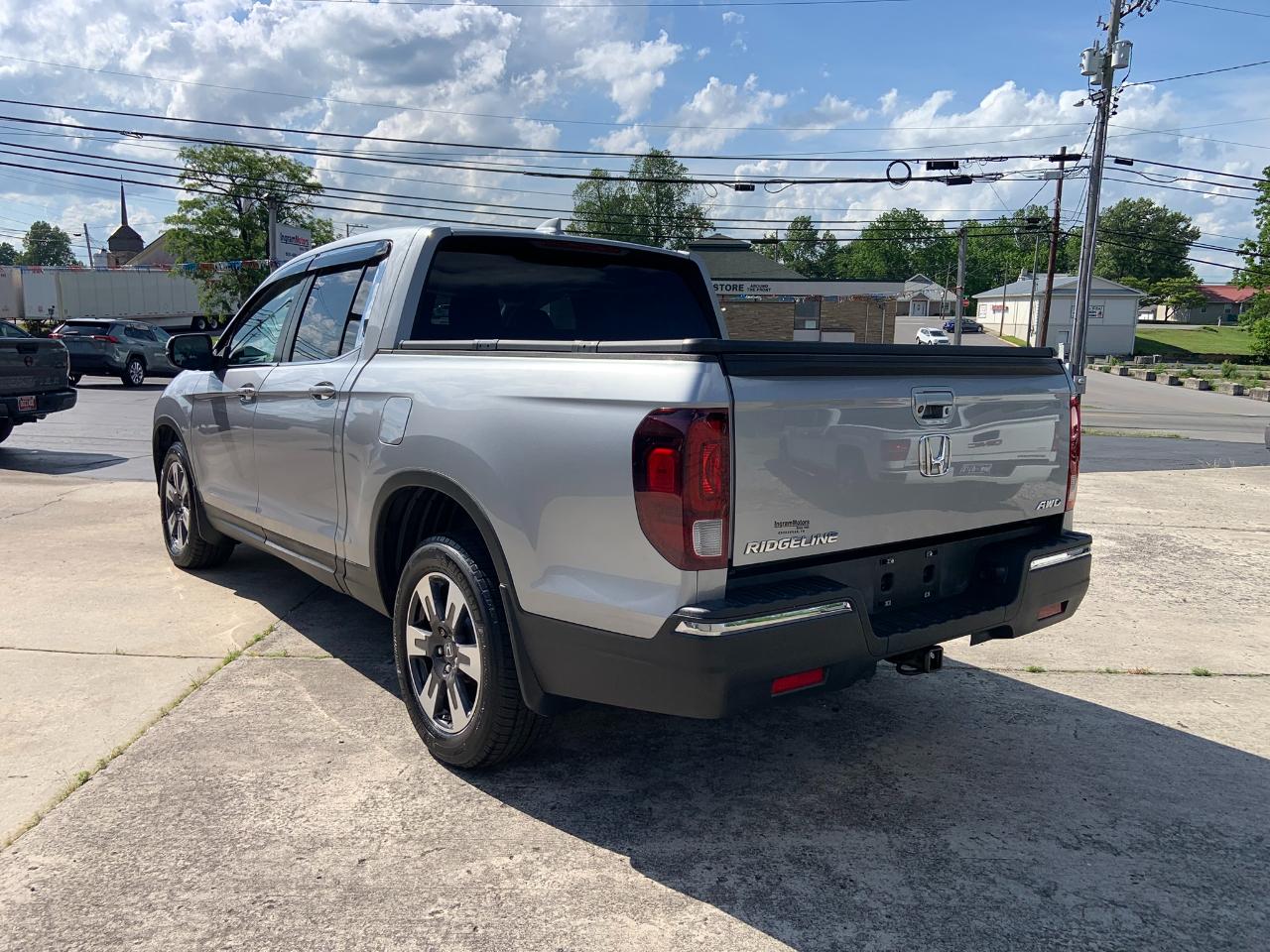 Honda Ridgeline RTL-T 4x4 Crew Cab 5.3' Bed 2017