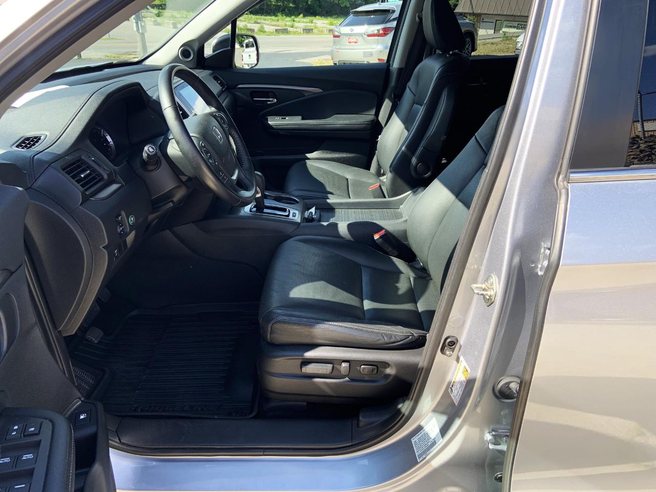 Honda Ridgeline RTL-T 4x4 Crew Cab 5.3' Bed 2017