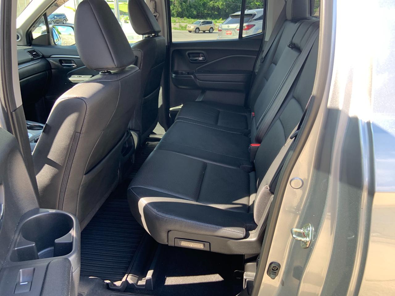 Honda Ridgeline RTL-T 4x4 Crew Cab 5.3' Bed 2017